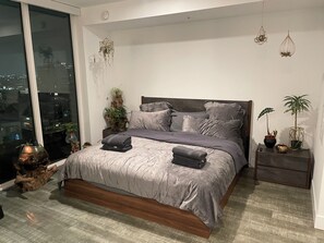 1 Schlafzimmer, Schreibtisch, WLAN, Bettwäsche