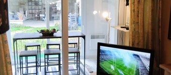 Furnished 3-bedroom house for 6 to 8 people in the heart of the vineyards 