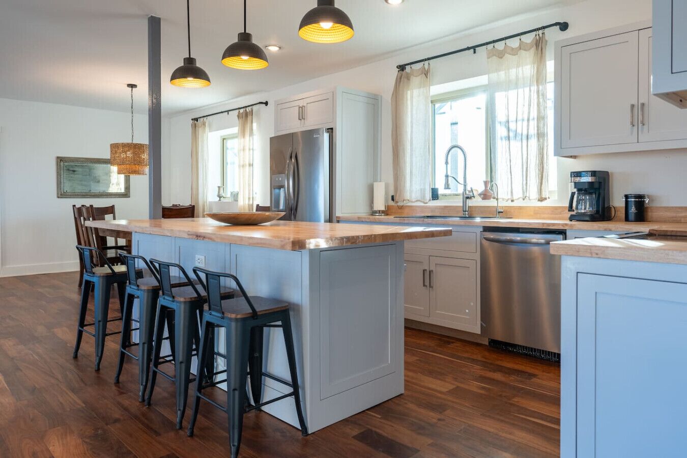 Kühlschrank, Ofen, Herdplatte, Geschirrspüler