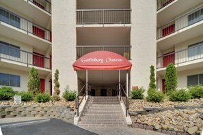 تفاصيل الفندق من الخارج