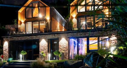 Amazing home in Zawory with sauna