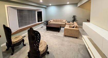 Cozy 3-Bedroom Retreat | Comfortable Stay with Modern Amenities