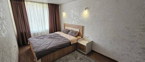 2 bedrooms, WiFi, bed sheets