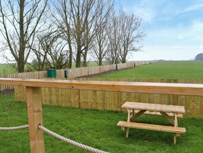 Outdoor dining - The Rams Rest - UK48823 (Kirby Misperton)