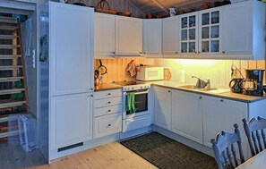 Réfrigérateur, four, plaque de cuisson, lave-vaisselle