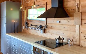 Frigorífic, rentaplats i cafetera i tetera