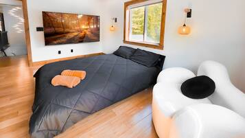 5 slaapkamers, een strijkplank/strijkijzer, wifi, beddengoed