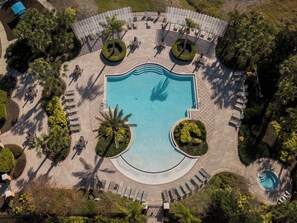 Et oppvarmet basseng