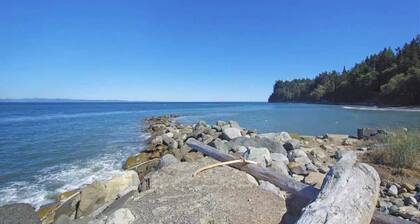 Cedar Heights Cabin Olympic Strait View