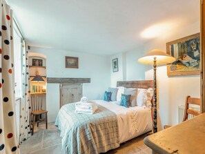 4 habitaciones, wifi gratis y ropa de cama 
