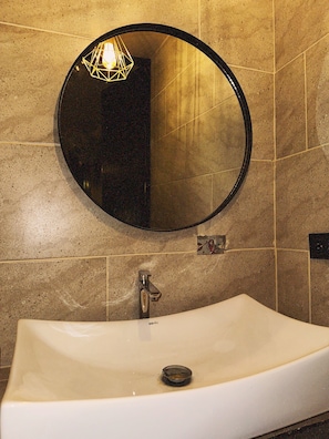 Economy Double Room | Bathroom | Shower, towels, soap, toilet paper