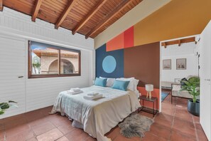 7 habitaciones, cortinas blackout y wifi gratis 