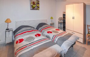 4 bedrooms, free WiFi, bed sheets - Gorgeous home in Vaison-la-Romaine (Vaison-la-Romaine)