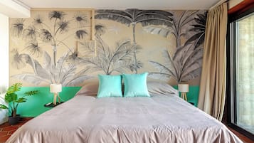 Villa | 9 camere, una scrivania, postazione laptop, tende oscuranti