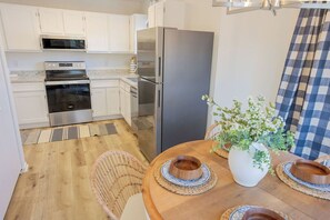 Private kitchen - Lovely Patio Home at Lex Med (West Columbia)