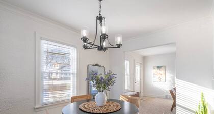 Walk to Dining, Room to Spread Out at Monroe Manor