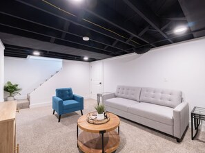 Smart TV - Peoria Heights 3BR/3BA Home – WiFi, Family-Friendly, Convenient (Peoria Heights)