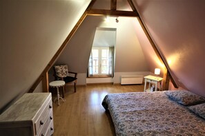 3 عدّة غرف نوم وسرير سفر وواي فاي مجانًا