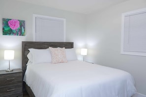 4 chambres, fer et planche à repasser, lit parapluie, Wi-Fi gratuit