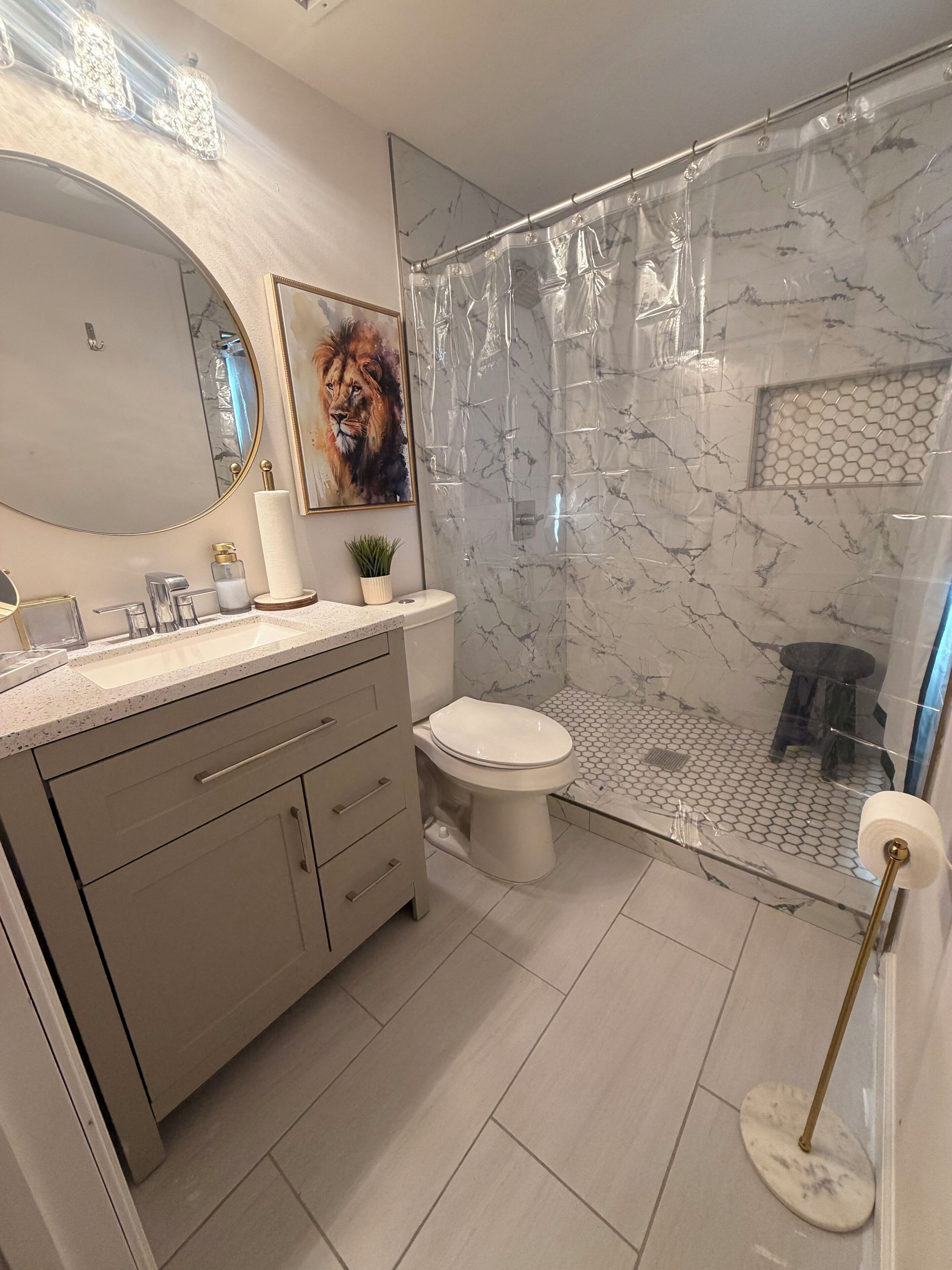 Towels, toilet paper