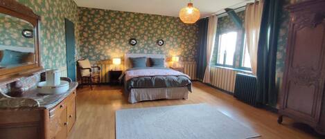 3 slaapkamers, reisbedje, gratis wifi