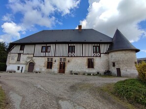 Exterior - Gîtes de France® - Manoir de Caltot (BOLBEC)