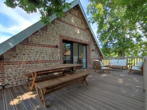 Outdoor dining - Gîtes de France® - La Grange (BORDEAUX ST CLAIR)