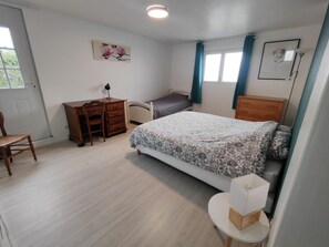 3 bedrooms, travel crib, free WiFi