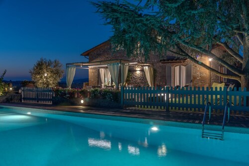 Villa Porri  by MMega