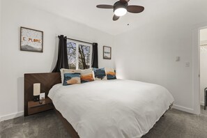 2 chambres, bureau, fer et planche à repasser, Wi-Fi gratuit