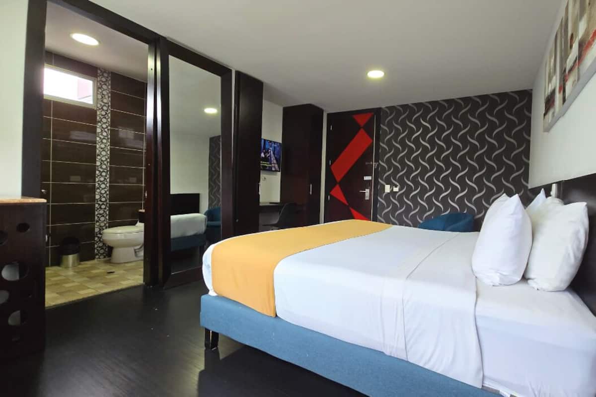 Standard Double Room | In-room safe, laptop workspace, iron/ironing board, free WiFi