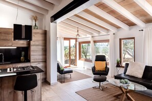 Interior - Country House 'Ses Cases' with Mountain View, Private Pool and Wi-Fi (Manacor)