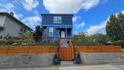 Cozy 3-beds house in NE Portland.