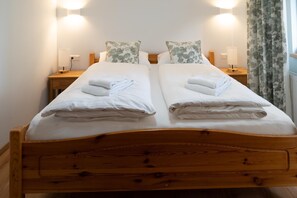 3 bedrooms, iron/ironing board, WiFi, bed sheets - Ski apartment Zell am See Kaprun, Glacier skiing 3029 m snow sure Dec-May (Piesendorf)