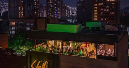 Sloh Hotel & Bar Manila Medellin