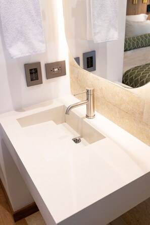 Superior Double Room, City View | Bathroom | Shower, rainfall showerhead, towels, soap