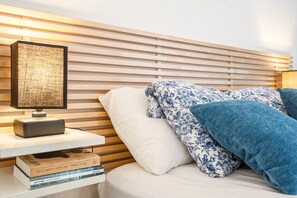 3 makuuhuonetta, silitysrauta/-lauta, ilmainen Wi-Fi, vuodevaatteet