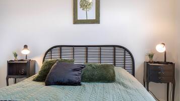 2 slaapkamers, een strijkplank/strijkijzer, gratis wifi, beddengoed