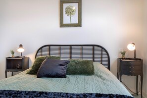 2 chambres, fer et planche Ă repasser, Wi-Fi gratuit, draps fournis