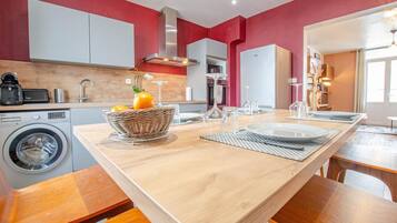 Microwave, dishwasher, highchair