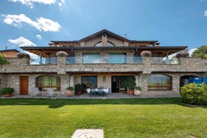 Exterior - Apartment 'Villa Alessandra' with Lugano Lake View, Terrace and Wi-Fi (Pellio Intelvi)