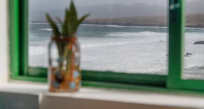 Vacation 'Dangminzheng Atic' with Mountain View and Wi-Fi