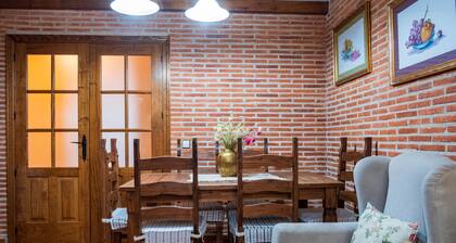 Country House 'Las Puentes 1' with Mountain View, Private Terrace and Wi-Fi