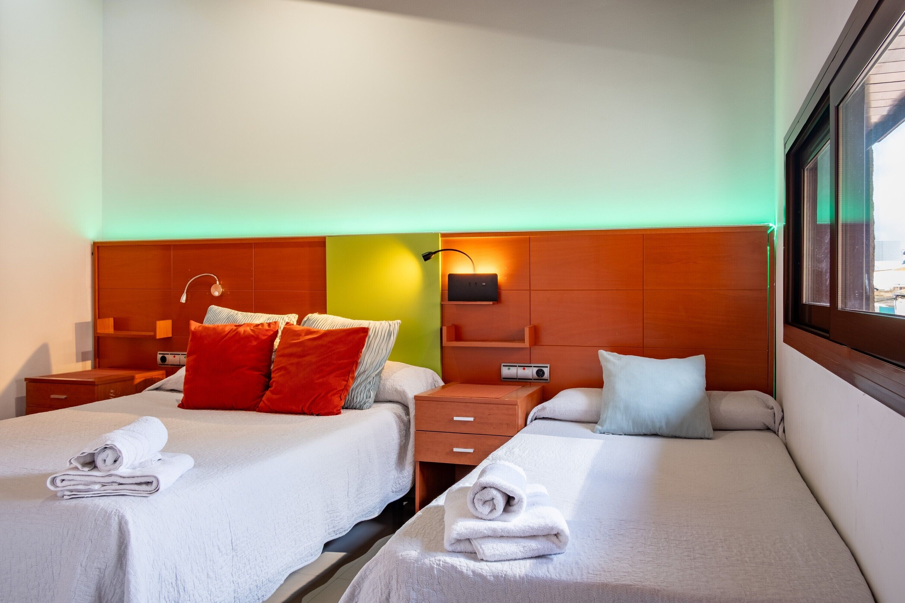 5 slaapkamers, een strijkplank/strijkijzer, gratis wifi, beddengoed