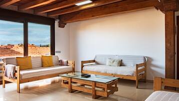 Televisio, takka, videopelejä, DVD-soitin