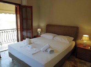 1 bedroom, free WiFi, bed sheets