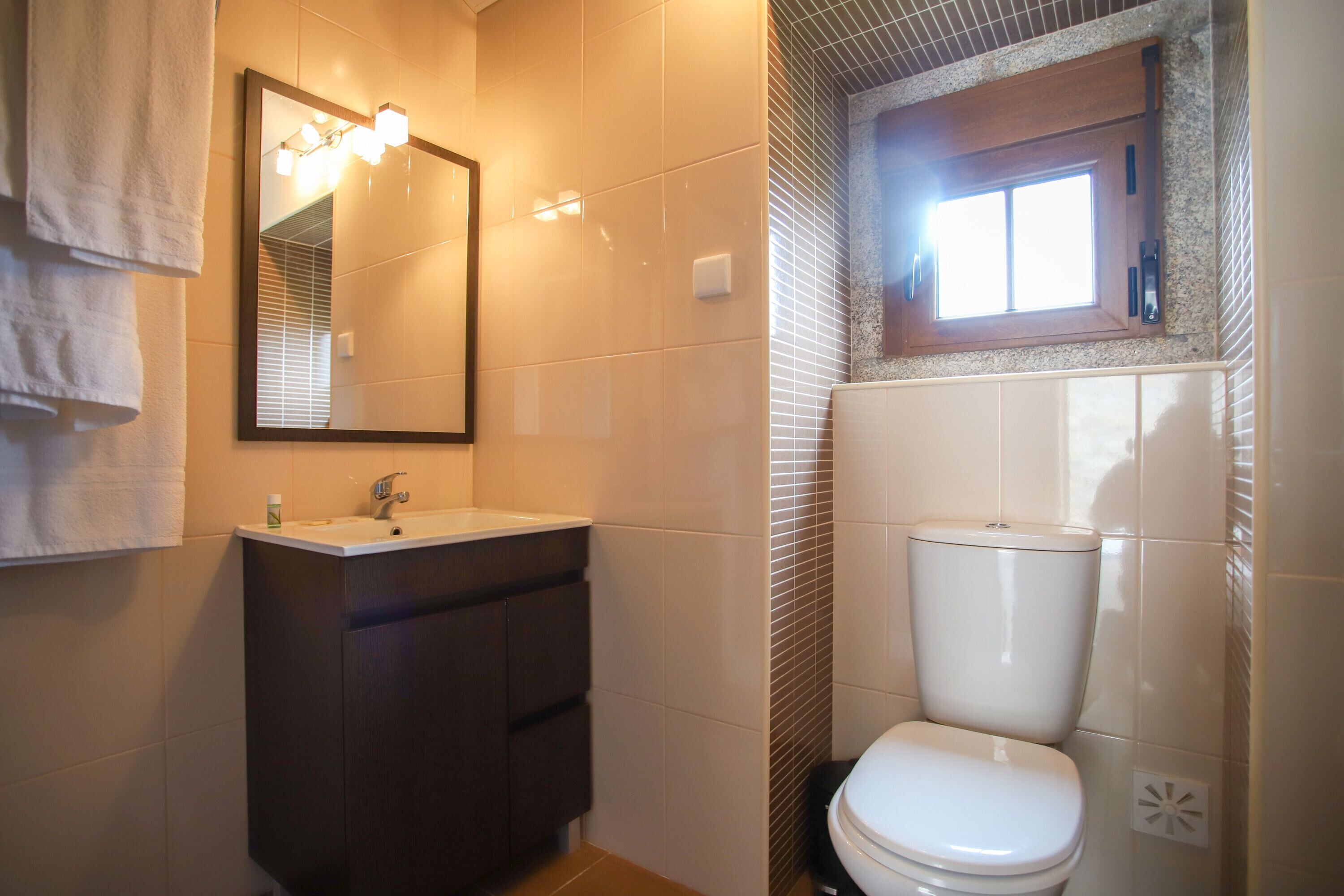 Dusch, hårtork och handdukar