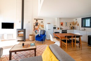 Interior - Villa Xarma – Ideal Getaway 5 Minutes from the Ocean, Charm, Comfort, and Relaxation (Seignosse)