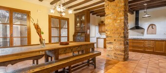 Casa rural 'Casa Vilanova' con vistas a la montaña, terraza privada y Wi-Fi