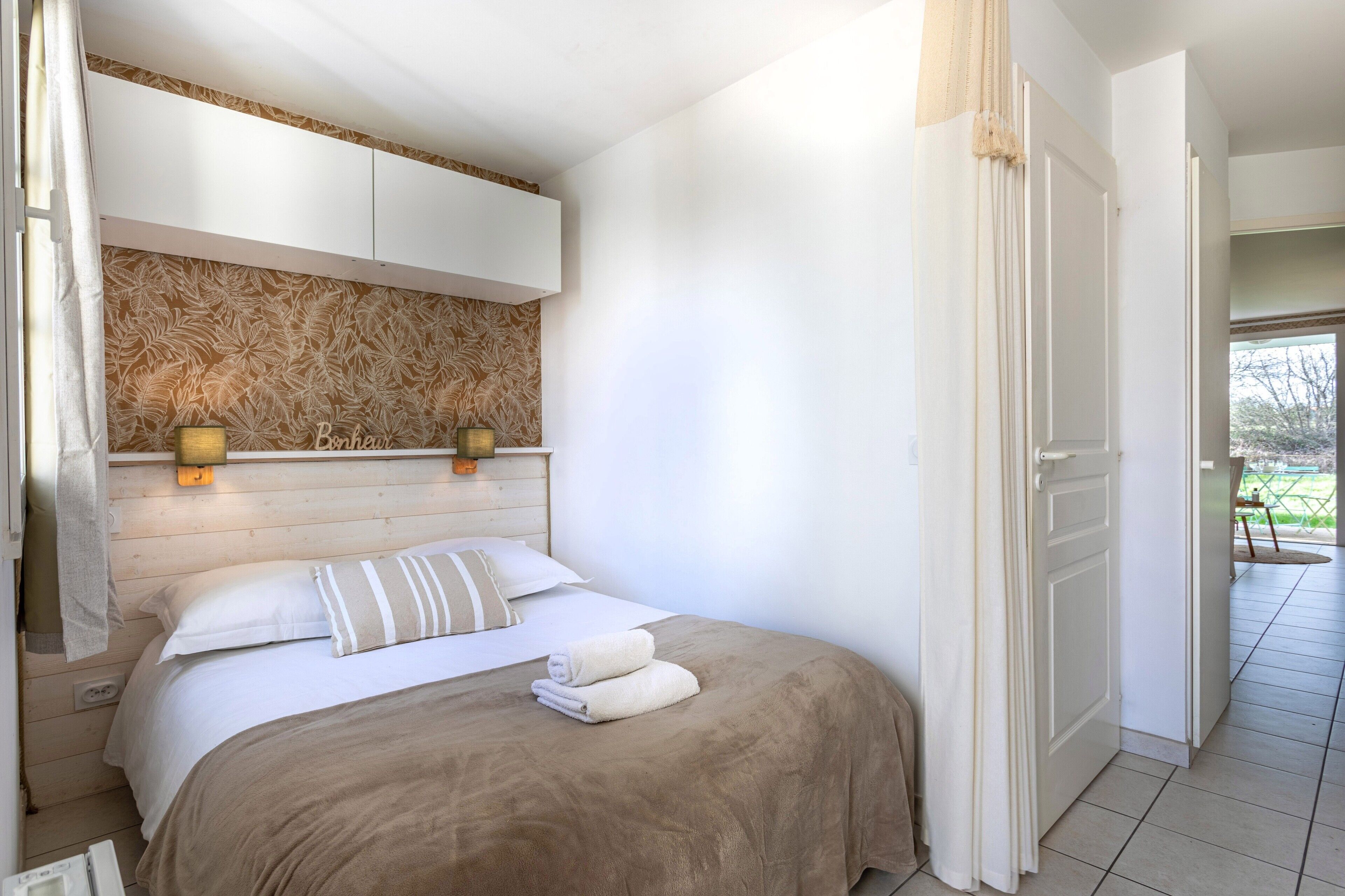 1 bedroom, iron/ironing board, free WiFi